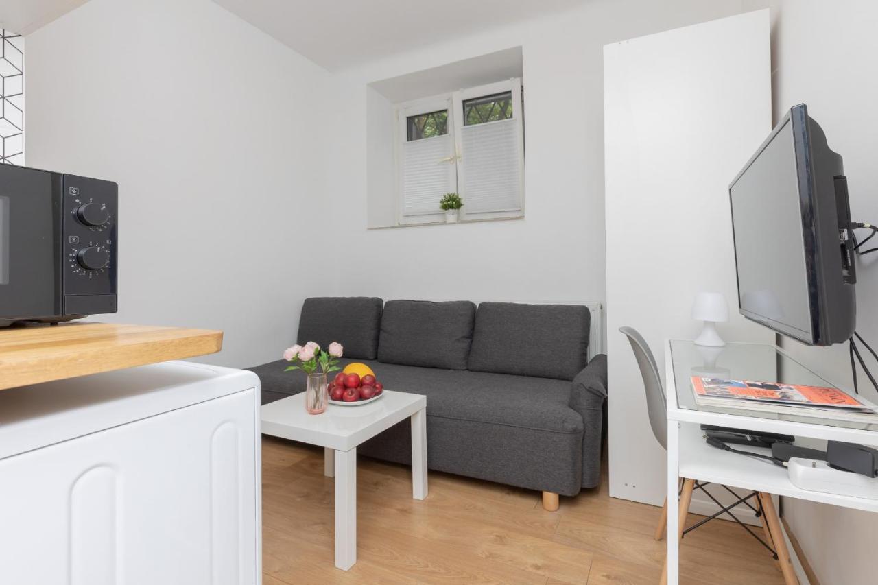 ורשה Micro Apartment Near Fort Mokotow מראה חיצוני תמונה