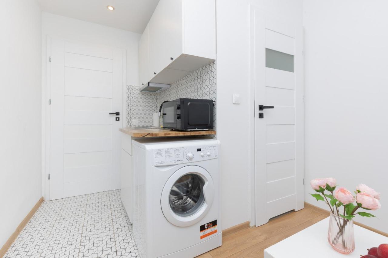 ורשה Micro Apartment Near Fort Mokotow By Noclegi Renters מראה חיצוני תמונה
